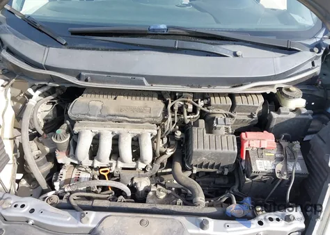 2010 Honda Fit z USA, uszkodzony, nr VIN JHMGE8H27AS004779